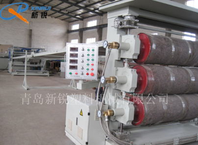 新型PVC塑料板材設(shè)備 陜西PVC塑料板材設(shè)備 新銳塑料機械